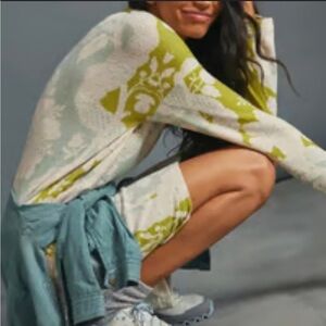 Anthropologie Saturday Sunday
Cozy Cowl Neck Retro Floral Long Sleeve Dress